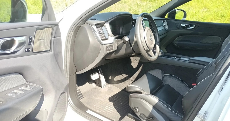 Volvo XC 60 cena 205000 przebieg: 12330, rok produkcji 2021 z Kraków małe 529